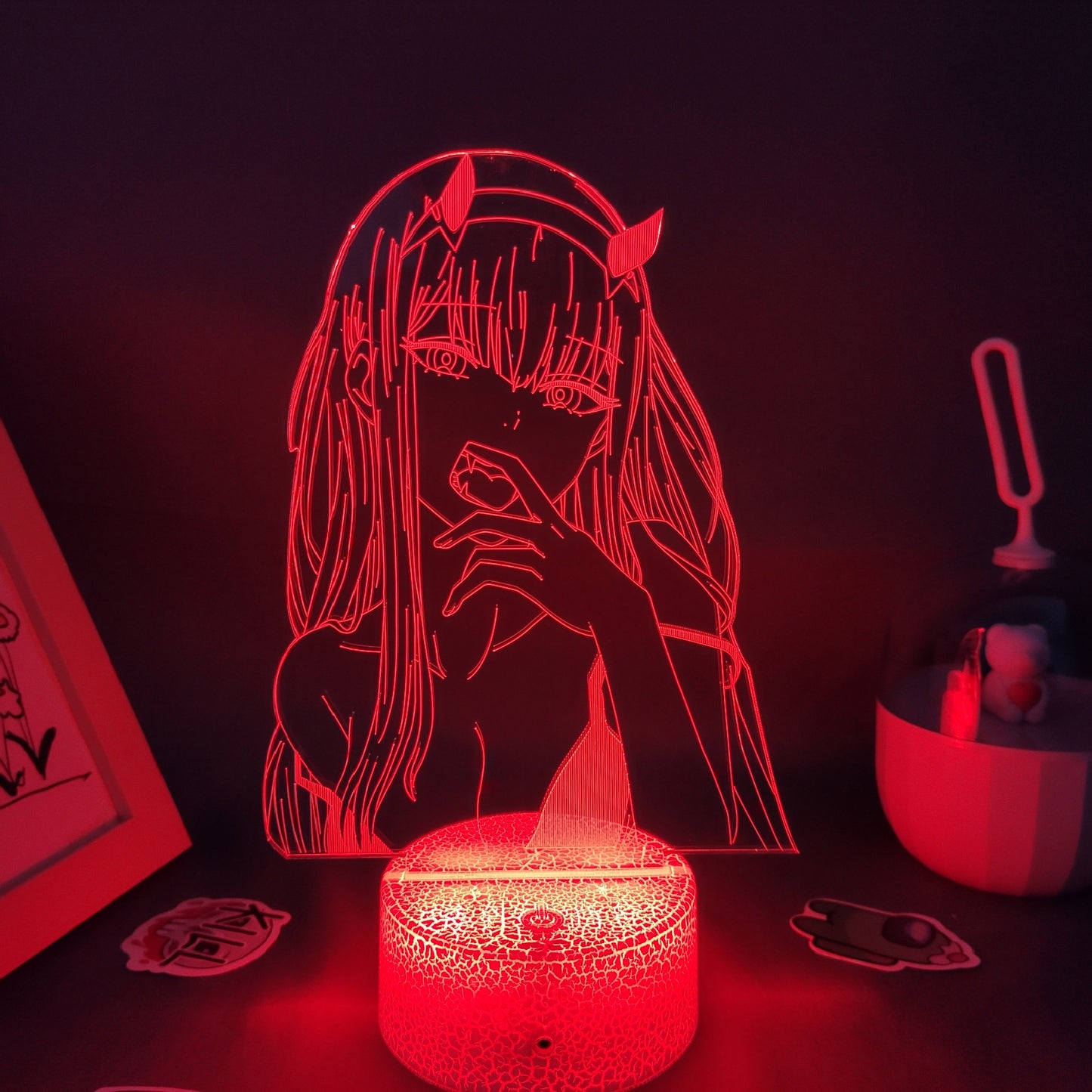 مصابيح ليلية LED RGB ثلاثية الأبعاد من Zero Two Figure 