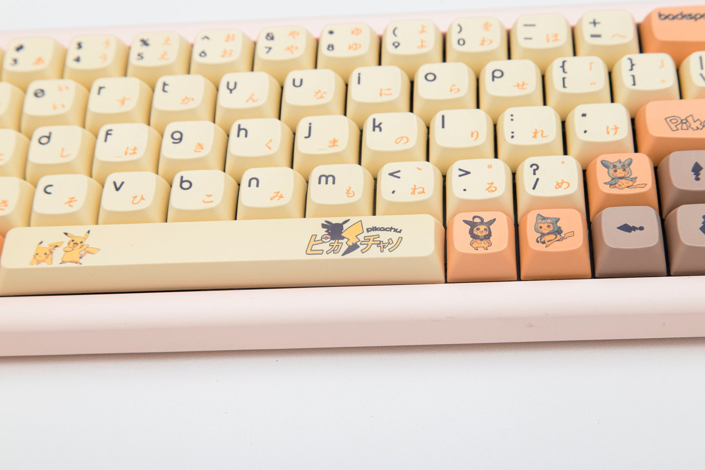 ملف Pikachu Keycaps PBT XDA