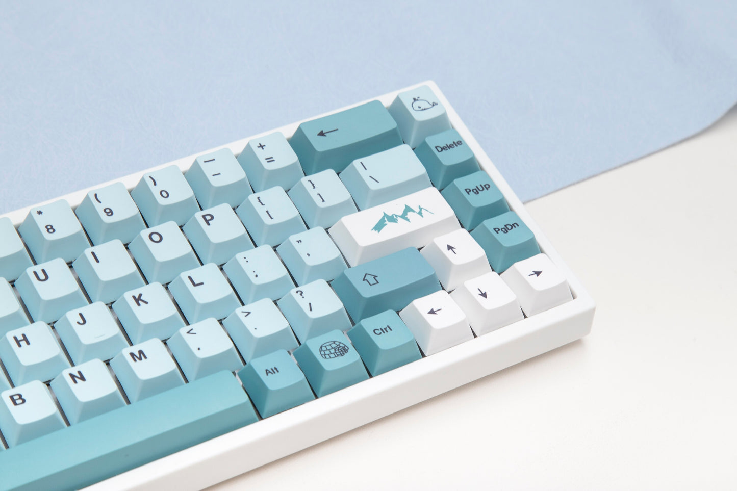 Iceberg Keycaps PBT Cherry Profile