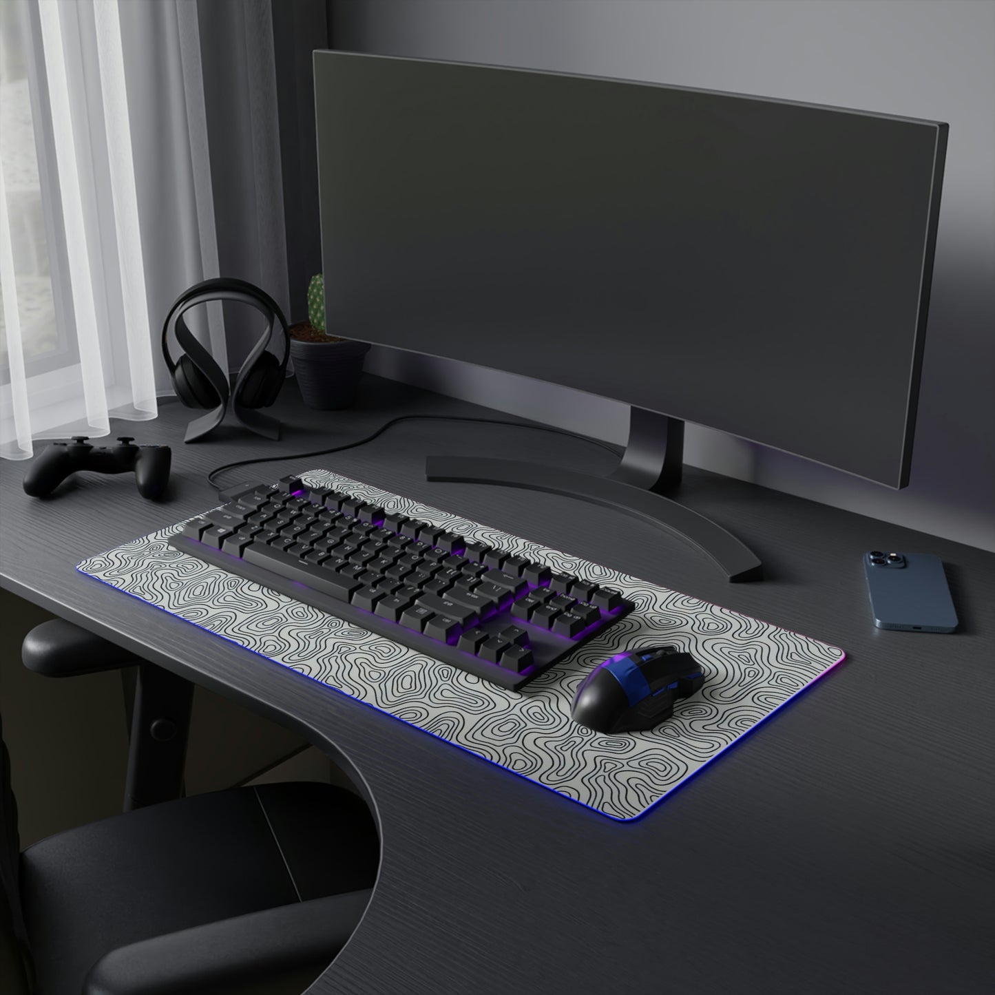 White Topo Gaming Mouse Pad